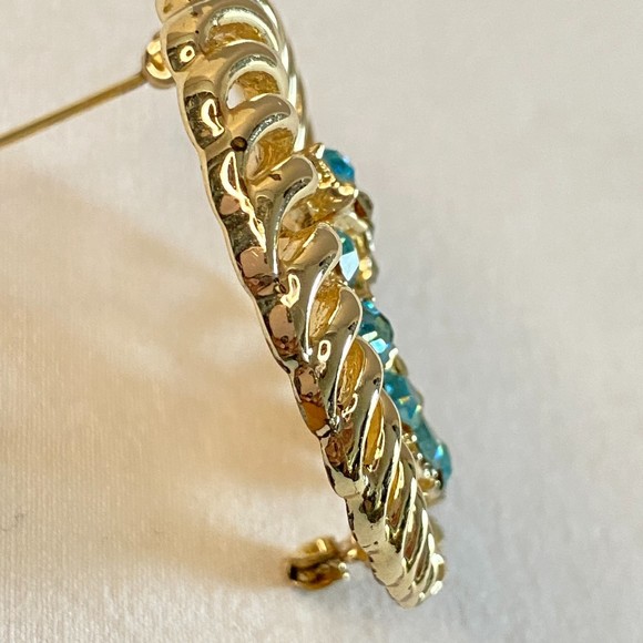 Large Open Work Brooch Aqua Blue Rhinestones Gold Tone Abstract - Picture 4 of 7